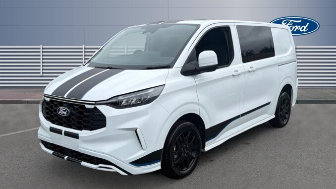 Ford Transit Custom 320 L1 Diesel Fwd 2.0 EcoBlue 170ps H1 Double Cab Van Sport Auto - Image 7